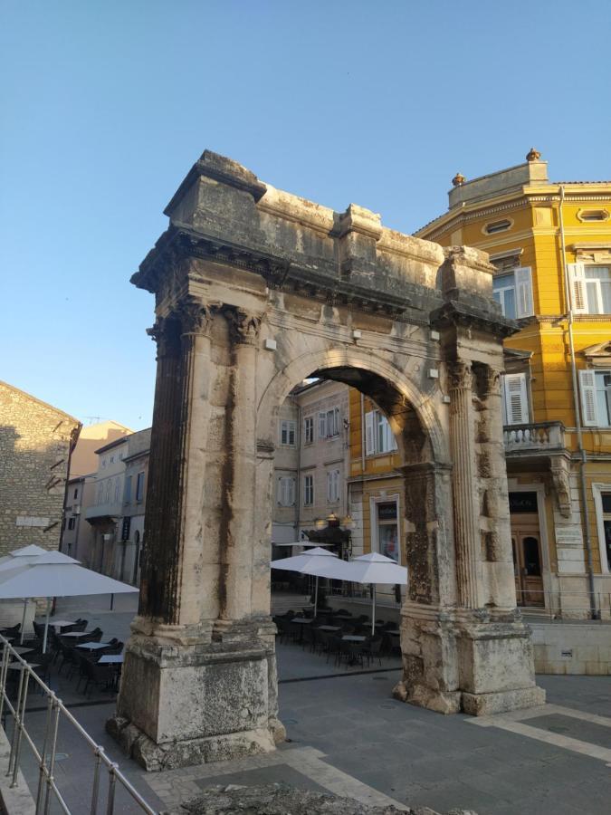 Dejan Apartment-Top Centar Pula Cameră foto